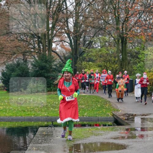 07.12.2025 - St. Pauli X-Mass-Run No. 15 Michael Burmester http://msf.ph/oto/9414866 07.12.2025 10:05:48 Laufen 4126 meine-sportfotos.de
