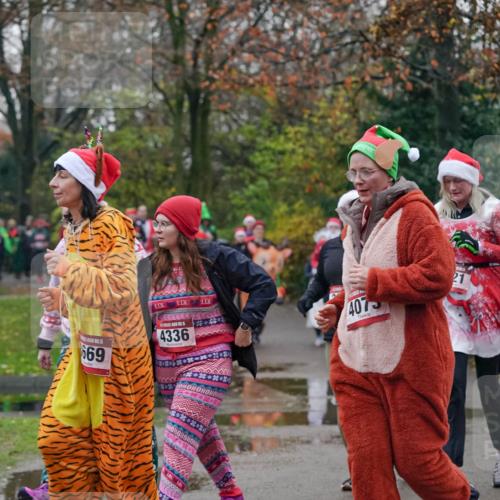 07.12.2025 - St. Pauli X-Mass-Run No. 15 Michael Burmester http://msf.ph/oto/9414875 07.12.2025 10:05:50 Laufen 4075, 669, 4336 meine-sportfotos.de