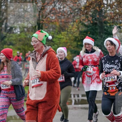07.12.2025 - St. Pauli X-Mass-Run No. 15 Michael Burmester http://msf.ph/oto/9414876 07.12.2025 10:05:50 Laufen 4336, 4073, 24, 3793 meine-sportfotos.de