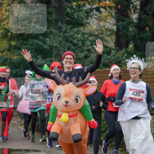 07.12.2025 - St. Pauli X-Mass-Run No. 15 Michael Burmester http://msf.ph/oto/9414908 07.12.2025 10:05:56 Laufen 1611, 15, 426 meine-sportfotos.de