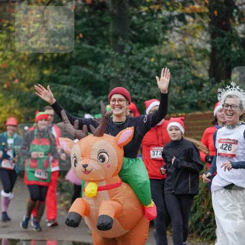 07.12.2025 - St. Pauli X-Mass-Run No. 15 Michael Burmester http://msf.ph/oto/9414913 07.12.2025 10:05:56 Laufen 1611, 372, 426 meine-sportfotos.de