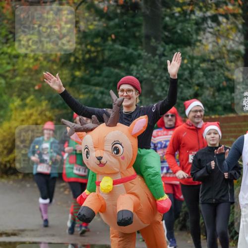 07.12.2025 - St. Pauli X-Mass-Run No. 15 Michael Burmester http://msf.ph/oto/9414916 07.12.2025 10:05:56 Laufen  meine-sportfotos.de