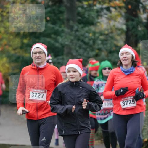 07.12.2025 - St. Pauli X-Mass-Run No. 15 Michael Burmester http://msf.ph/oto/9414925 07.12.2025 10:05:59 Laufen 3727, 1090, 3729 meine-sportfotos.de