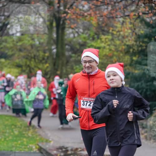 07.12.2025 - St. Pauli X-Mass-Run No. 15 Michael Burmester http://msf.ph/oto/9414928 07.12.2025 10:05:59 Laufen 15, 3727 meine-sportfotos.de