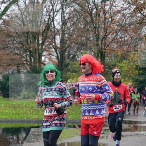 07.12.2025 - St. Pauli X-Mass-Run No. 15 Michael Burmester http://msf.ph/oto/9414944 07.12.2025 10:06:03 Laufen 1090, 4409 meine-sportfotos.de