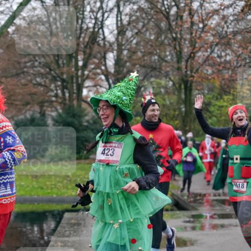 07.12.2025 - St. Pauli X-Mass-Run No. 15 Michael Burmester http://msf.ph/oto/9414948 07.12.2025 10:06:03 Laufen 15, 423, 1618 meine-sportfotos.de
