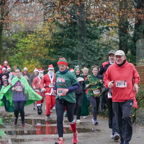 07.12.2025 - St. Pauli X-Mass-Run No. 15 Michael Burmester http://msf.ph/oto/9414964 07.12.2025 10:06:07 Laufen 4476, 4276, 3882, 309, 4266, 1, 2914 meine-sportfotos.de