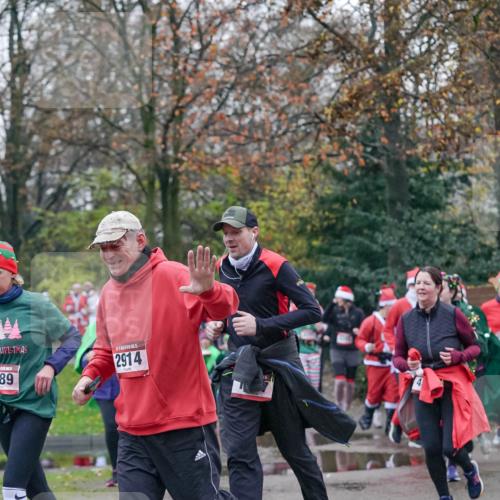 07.12.2025 - St. Pauli X-Mass-Run No. 15 Michael Burmester http://msf.ph/oto/9414972 07.12.2025 10:06:09 Laufen 89, 2914 meine-sportfotos.de