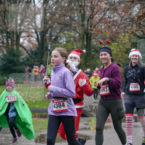 07.12.2025 - St. Pauli X-Mass-Run No. 15 Michael Burmester http://msf.ph/oto/9415009 07.12.2025 10:06:15 Laufen 4277, 15, 4384, 463, 4265 meine-sportfotos.de