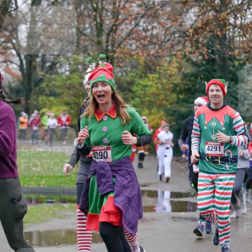 07.12.2025 - St. Pauli X-Mass-Run No. 15 Michael Burmester http://msf.ph/oto/9415014 07.12.2025 10:06:16 Laufen 15, 4290, 4291 meine-sportfotos.de