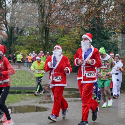 07.12.2025 - St. Pauli X-Mass-Run No. 15 Michael Burmester http://msf.ph/oto/9415039 07.12.2025 10:06:21 Laufen 503, 4334, 4353, 4520 meine-sportfotos.de