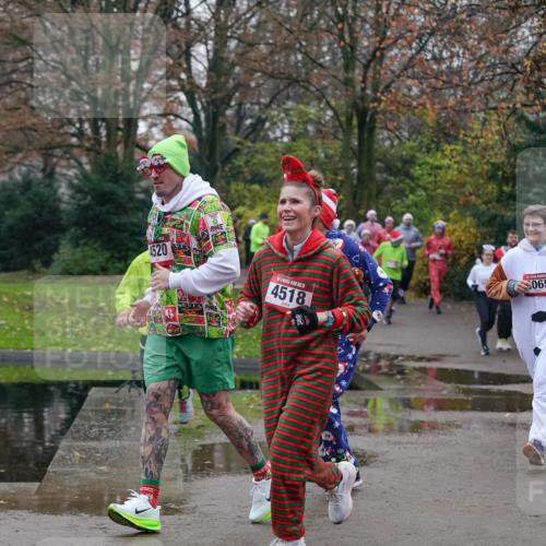 07.12.2025 - St. Pauli X-Mass-Run No. 15 Michael Burmester http://msf.ph/oto/9415047 07.12.2025 10:06:23 Laufen 4520, 15, 4518, 065 meine-sportfotos.de