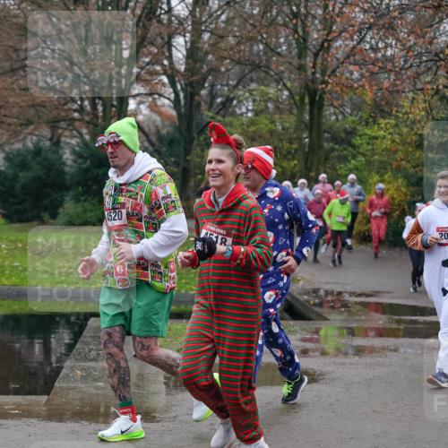 07.12.2025 - St. Pauli X-Mass-Run No. 15 Michael Burmester http://msf.ph/oto/9415048 07.12.2025 10:06:24 Laufen 6, 4520, 18, 200 meine-sportfotos.de