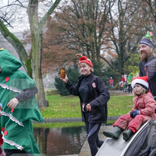 07.12.2025 - St. Pauli X-Mass-Run No. 15 Michael Burmester http://msf.ph/oto/9415135 07.12.2025 10:06:50 Laufen  meine-sportfotos.de