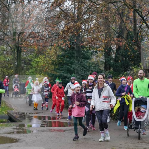 07.12.2025 - St. Pauli X-Mass-Run No. 15 Michael Burmester http://msf.ph/oto/9415159 07.12.2025 10:06:58 Laufen 132, 2, 35, 3901 meine-sportfotos.de