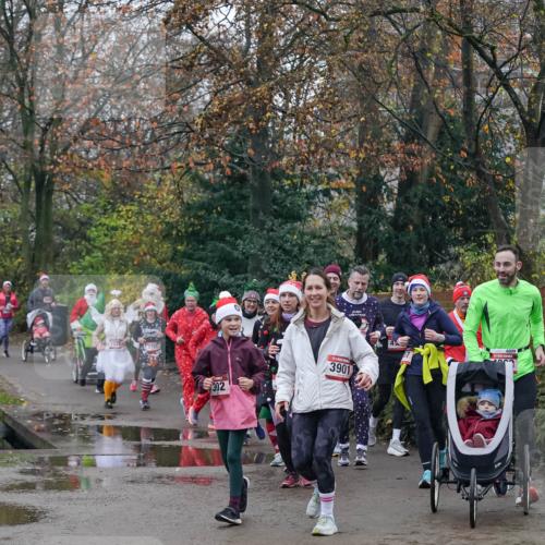 07.12.2025 - St. Pauli X-Mass-Run No. 15 Michael Burmester http://msf.ph/oto/9415162 07.12.2025 10:06:58 Laufen 3901 meine-sportfotos.de