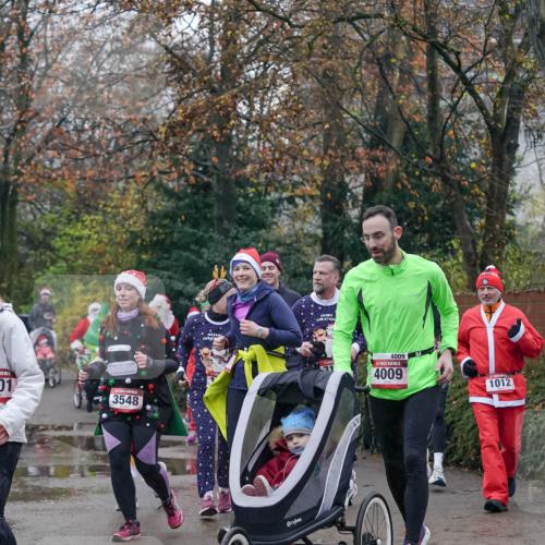 07.12.2025 - St. Pauli X-Mass-Run No. 15 Michael Burmester http://msf.ph/oto/9415168 07.12.2025 10:07:00 Laufen 01, 3548, 4009, 15, 4009, 1012 meine-sportfotos.de