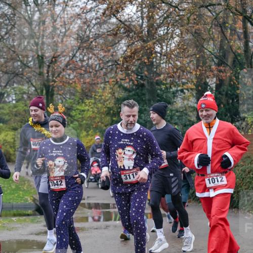 07.12.2025 - St. Pauli X-Mass-Run No. 15 Michael Burmester http://msf.ph/oto/9415177 07.12.2025 10:07:01 Laufen 469, 15, 1842, 5, 3115, 1012 meine-sportfotos.de