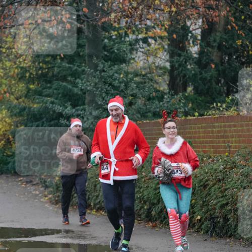 07.12.2025 - St. Pauli X-Mass-Run No. 15 Michael Burmester http://msf.ph/oto/9415210 07.12.2025 10:07:17 Laufen 4758, 44, 443, 443 meine-sportfotos.de