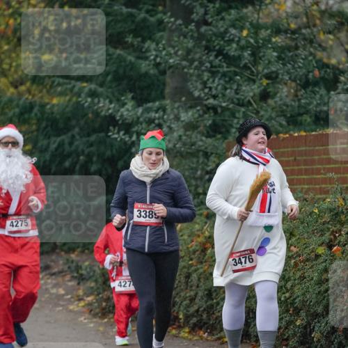 07.12.2025 - St. Pauli X-Mass-Run No. 15 Michael Burmester http://msf.ph/oto/9415229 07.12.2025 10:07:30 Laufen 4275, 3385, 427, 15, 3476 meine-sportfotos.de