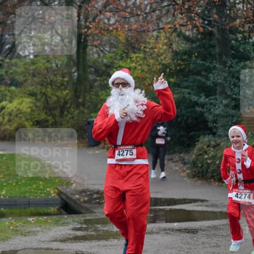 07.12.2025 - St. Pauli X-Mass-Run No. 15 Michael Burmester http://msf.ph/oto/9415247 07.12.2025 10:07:36 Laufen 15, 4275, 5, 4274 meine-sportfotos.de