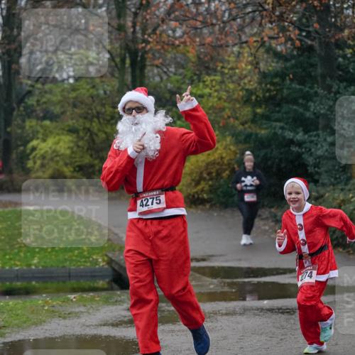 07.12.2025 - St. Pauli X-Mass-Run No. 15 Michael Burmester http://msf.ph/oto/9415250 07.12.2025 10:07:36 Laufen 15, 4275, 74 meine-sportfotos.de