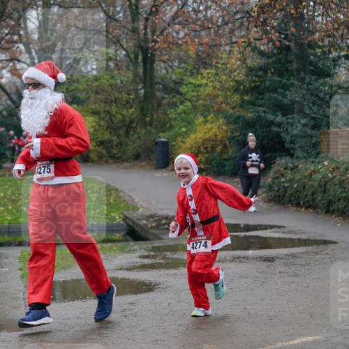 07.12.2025 - St. Pauli X-Mass-Run No. 15 Michael Burmester http://msf.ph/oto/9415251 07.12.2025 10:07:37 Laufen 4275, 4274 meine-sportfotos.de