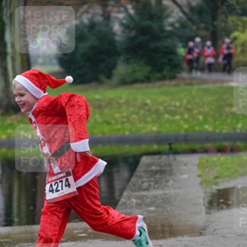 07.12.2025 - St. Pauli X-Mass-Run No. 15 Michael Burmester http://msf.ph/oto/9415252 07.12.2025 10:07:38 Laufen 4274 meine-sportfotos.de