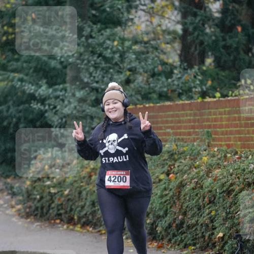 07.12.2025 - St. Pauli X-Mass-Run No. 15 Michael Burmester http://msf.ph/oto/9415258 07.12.2025 10:07:42 Laufen 15, 4200 meine-sportfotos.de
