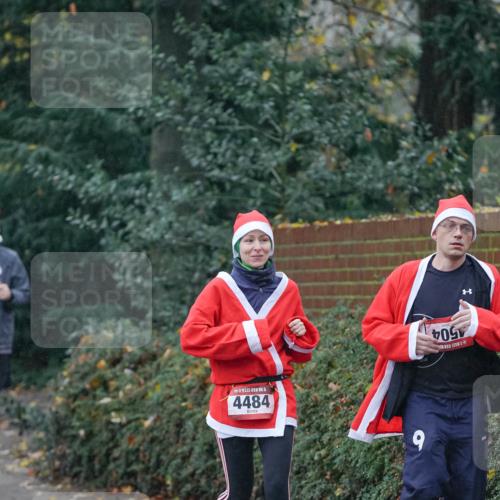 07.12.2025 - St. Pauli X-Mass-Run No. 15 Michael Burmester http://msf.ph/oto/9415276 07.12.2025 10:07:55 Laufen 4504, 15, 4484 meine-sportfotos.de