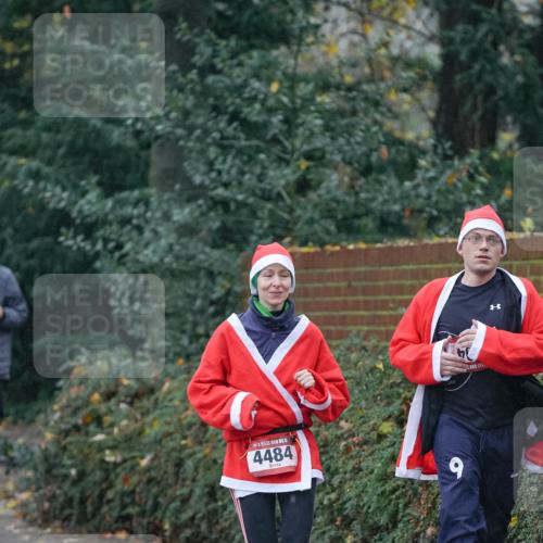07.12.2025 - St. Pauli X-Mass-Run No. 15 Michael Burmester http://msf.ph/oto/9415277 07.12.2025 10:07:55 Laufen 5, 4484, 9 meine-sportfotos.de