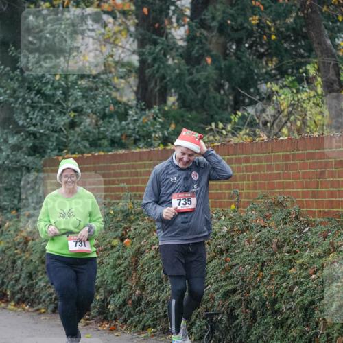 07.12.2025 - St. Pauli X-Mass-Run No. 15 Michael Burmester http://msf.ph/oto/9415288 07.12.2025 10:08:00 Laufen 731, 735 meine-sportfotos.de