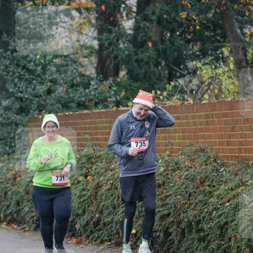 07.12.2025 - St. Pauli X-Mass-Run No. 15 Michael Burmester http://msf.ph/oto/9415289 07.12.2025 10:08:00 Laufen 731, 735 meine-sportfotos.de