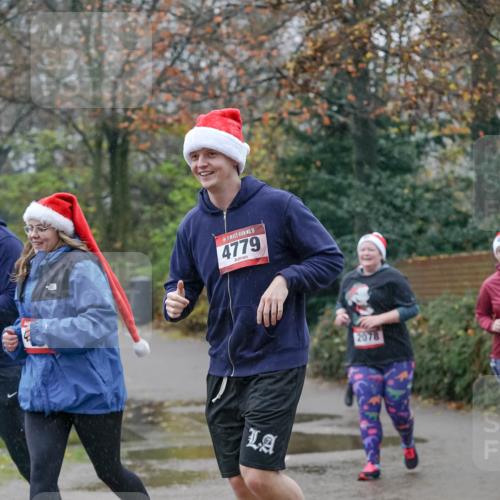07.12.2025 - St. Pauli X-Mass-Run No. 15 Michael Burmester http://msf.ph/oto/9415336 07.12.2025 10:08:25 Laufen 15, 4779, 2078 meine-sportfotos.de