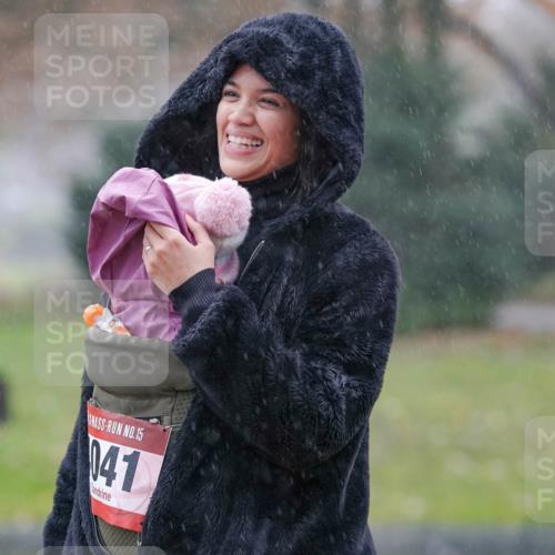 07.12.2025 - St. Pauli X-Mass-Run No. 15 Michael Burmester http://msf.ph/oto/9415364 07.12.2025 10:09:52 Laufen 15, 141 meine-sportfotos.de