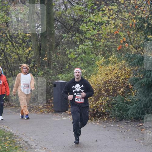 07.12.2025 - St. Pauli X-Mass-Run No. 15 Michael Burmester http://msf.ph/oto/9415366 07.12.2025 10:09:58 Laufen 262, 1434, 1358, 4761 meine-sportfotos.de