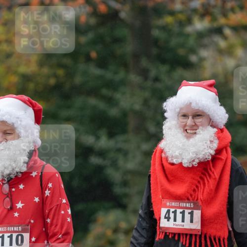 07.12.2025 - St. Pauli X-Mass-Run No. 15 Michael Burmester http://msf.ph/oto/9415392 07.12.2025 10:11:39 Laufen 15, 4110, 15, 4111 meine-sportfotos.de
