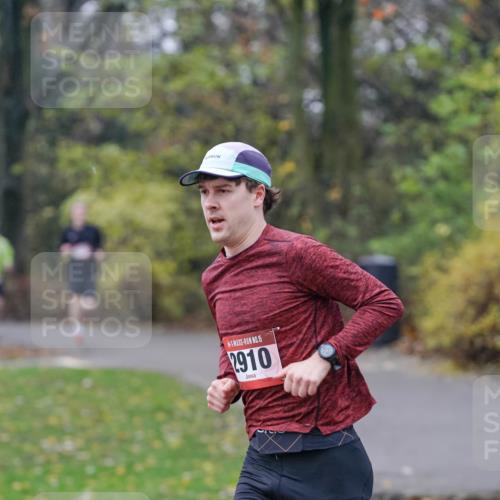 07.12.2025 - St. Pauli X-Mass-Run No. 15 Michael Burmester http://msf.ph/oto/9415454 07.12.2025 10:18:08 Laufen 15, 2910 meine-sportfotos.de
