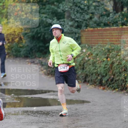 07.12.2025 - St. Pauli X-Mass-Run No. 15 Michael Burmester http://msf.ph/oto/9415463 07.12.2025 10:18:18 Laufen 3267 meine-sportfotos.de
