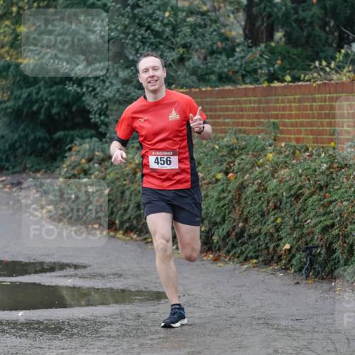07.12.2025 - St. Pauli X-Mass-Run No. 15 Michael Burmester http://msf.ph/oto/9415479 07.12.2025 10:18:25 Laufen 15, 456 meine-sportfotos.de