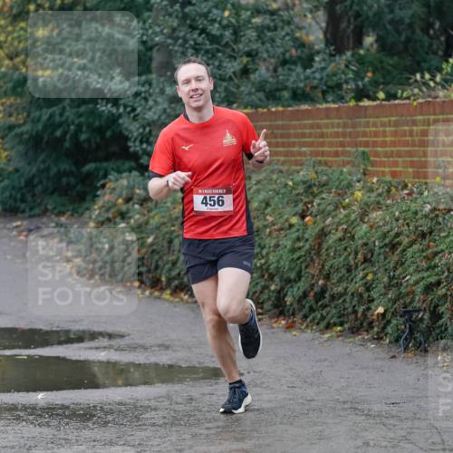 07.12.2025 - St. Pauli X-Mass-Run No. 15 Michael Burmester http://msf.ph/oto/9415480 07.12.2025 10:18:25 Laufen 15, 456 meine-sportfotos.de