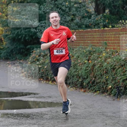 07.12.2025 - St. Pauli X-Mass-Run No. 15 Michael Burmester http://msf.ph/oto/9415481 07.12.2025 10:18:25 Laufen 15, 456 meine-sportfotos.de