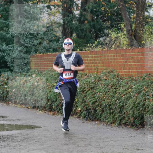 07.12.2025 - St. Pauli X-Mass-Run No. 15 Michael Burmester http://msf.ph/oto/9415498 07.12.2025 10:19:00 Laufen 1268, 828 meine-sportfotos.de
