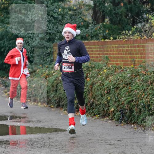 07.12.2025 - St. Pauli X-Mass-Run No. 15 Michael Burmester http://msf.ph/oto/9415508 07.12.2025 10:19:06 Laufen 239, 2054 meine-sportfotos.de