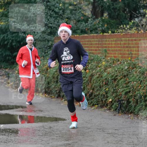 07.12.2025 - St. Pauli X-Mass-Run No. 15 Michael Burmester http://msf.ph/oto/9415510 07.12.2025 10:19:07 Laufen 0, 15, 2054 meine-sportfotos.de