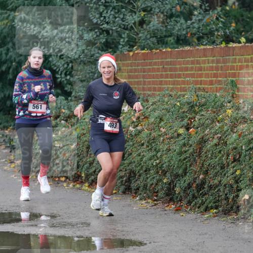 07.12.2025 - St. Pauli X-Mass-Run No. 15 Michael Burmester http://msf.ph/oto/9415518 07.12.2025 10:19:13 Laufen 561, 493 meine-sportfotos.de