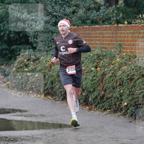 07.12.2025 - St. Pauli X-Mass-Run No. 15 Michael Burmester http://msf.ph/oto/9415533 07.12.2025 10:19:18 Laufen 2486 meine-sportfotos.de