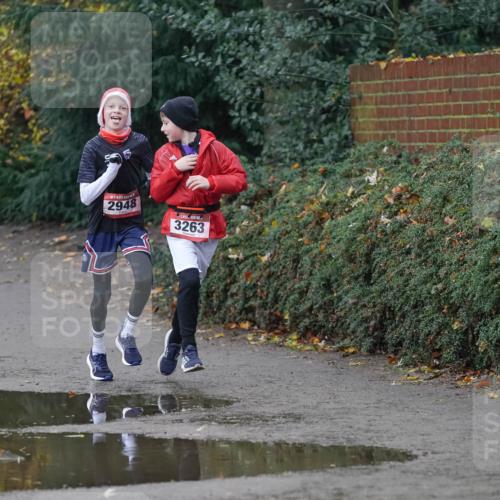 07.12.2025 - St. Pauli X-Mass-Run No. 15 Michael Burmester http://msf.ph/oto/9415562 07.12.2025 10:19:38 Laufen 2948, 3263 meine-sportfotos.de