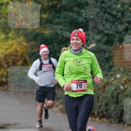 07.12.2025 - St. Pauli X-Mass-Run No. 15 Michael Burmester http://msf.ph/oto/9415595 07.12.2025 10:19:52 Laufen 06, 15, 70 meine-sportfotos.de