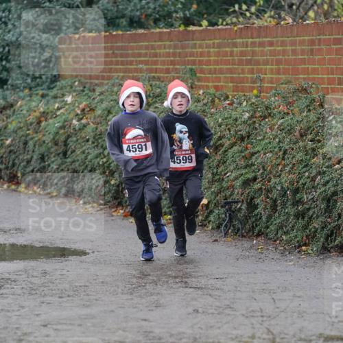 07.12.2025 - St. Pauli X-Mass-Run No. 15 Michael Burmester http://msf.ph/oto/9415642 07.12.2025 10:20:21 Laufen 4591, 4599 meine-sportfotos.de
